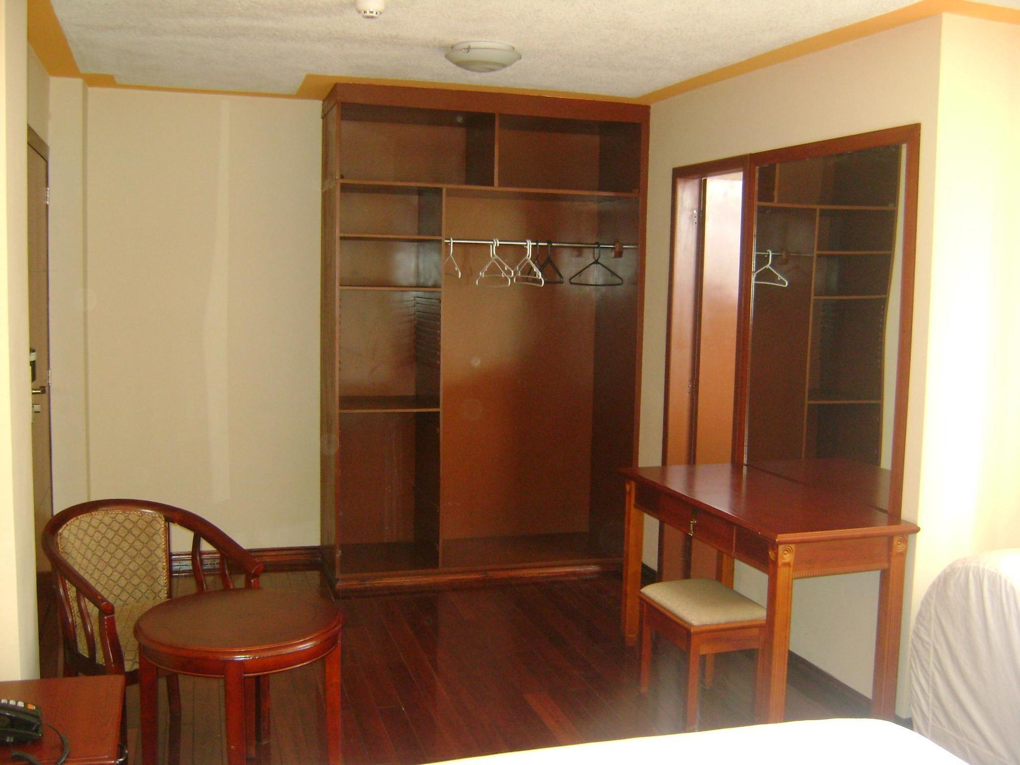 Hotel Lottus Quito Luaran gambar